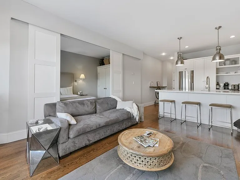 482 Beacon St #32 — Photo 5