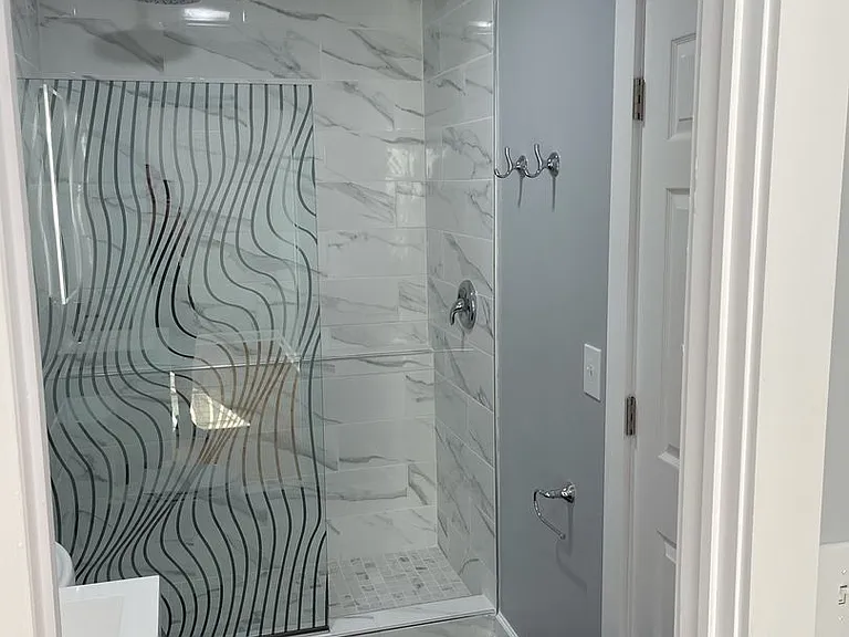 402 Poplar — Photo 15