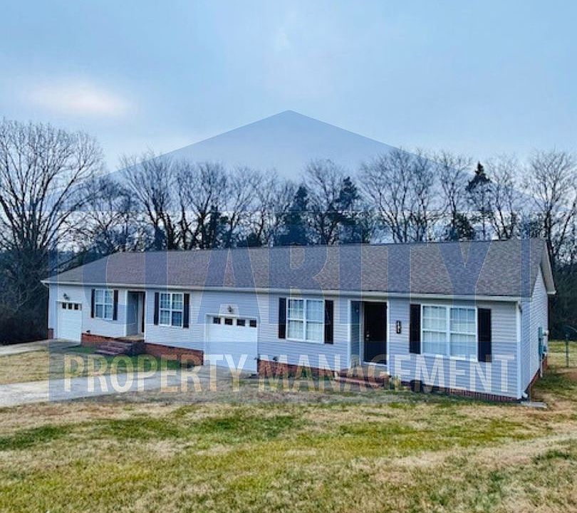 1st image of 131 Brooke Ln NE