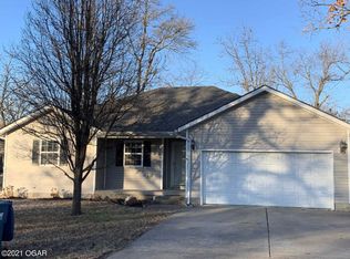 124 Schimm Cir, Carl Junction, MO 64834