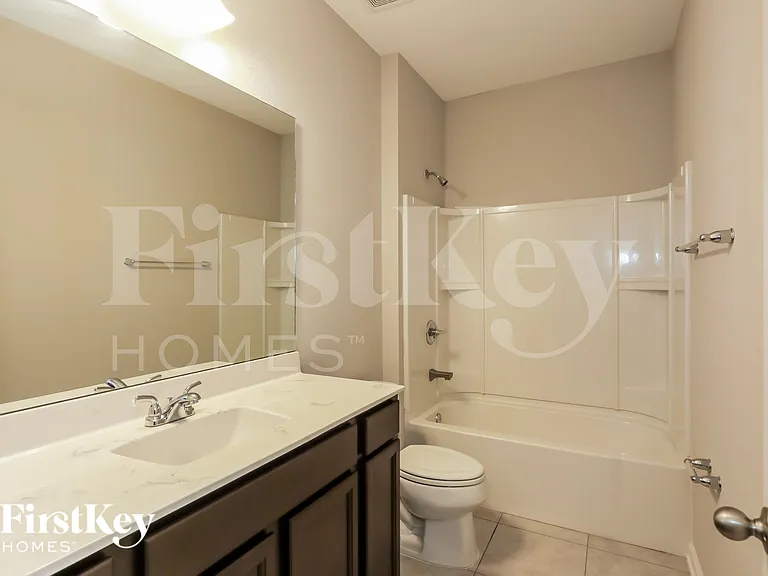 120 Concave Ln — Photo 13