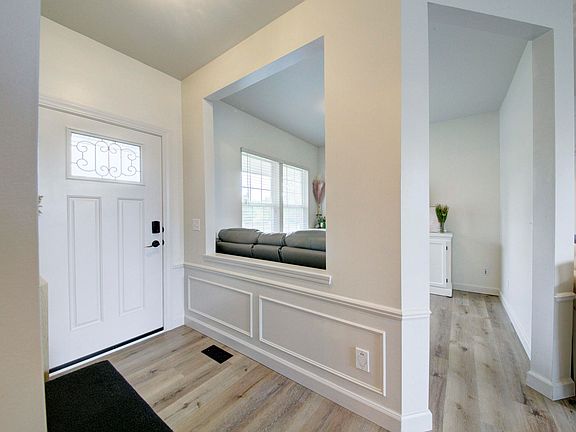 4th image of 10116 E Avondale Cir