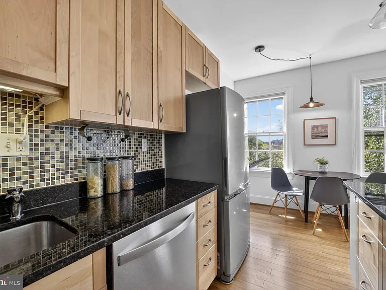2707 Adams Mill Rd NW #400 — Photo 12