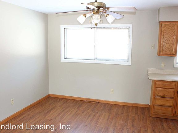 5th image of 2643 Crehore St