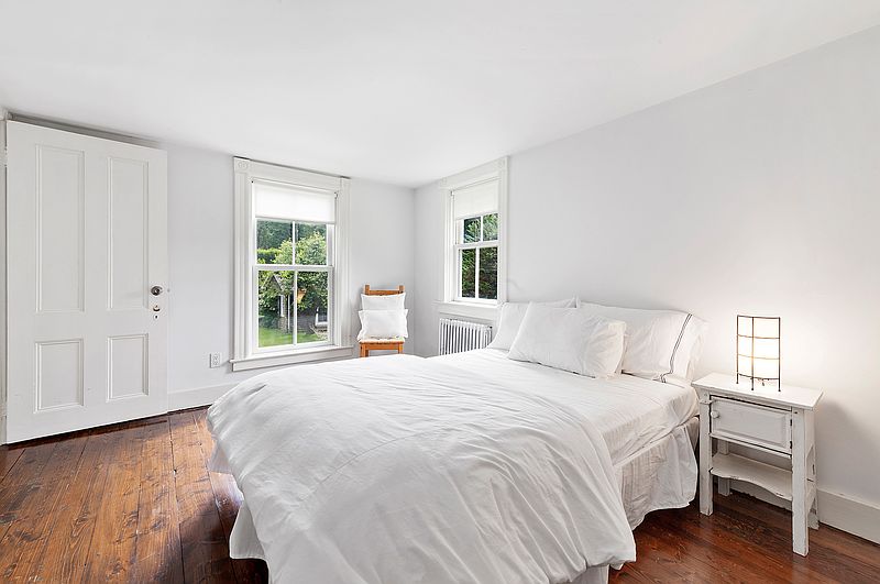 33 Oakland Ave, Sag Harbor, NY 11963 | Out East