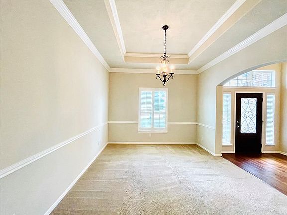 5th image of 26242 Southern Glen Ln