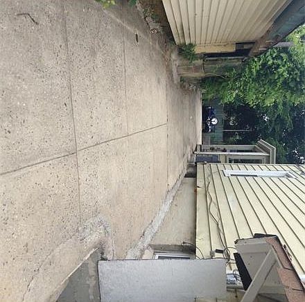 2nd image of 90 Redmond St