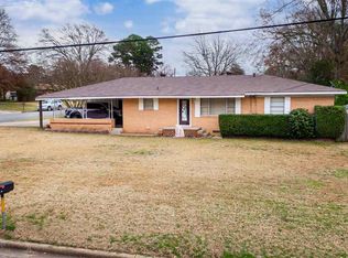 2204 Pine Tree Rd, Longview, TX 75604
