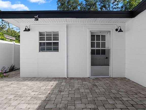 4th image of 140 Lemon Ln
