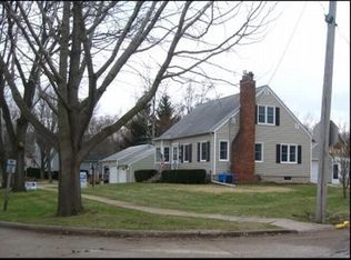 519 3rd Ave NW, Mount Vernon, IA 52314