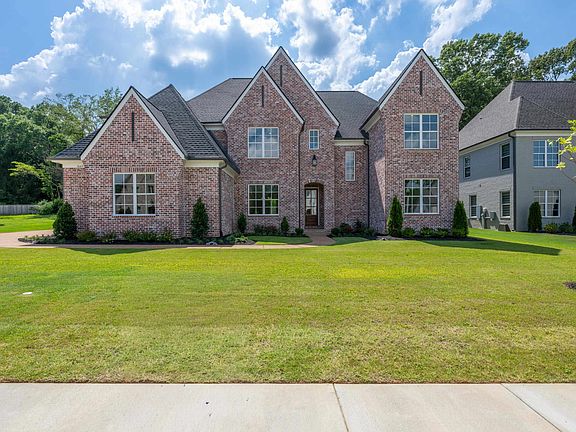 3rd image of 3649 Silver Laurel Dr