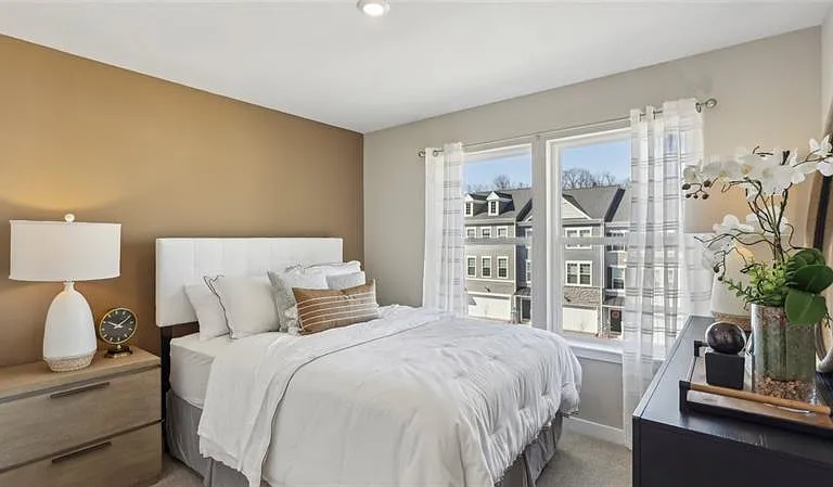 765 Olivia St — Photo 39