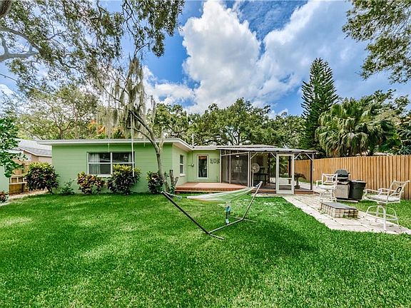 3rd image of 10617 Lake Breeze Dr