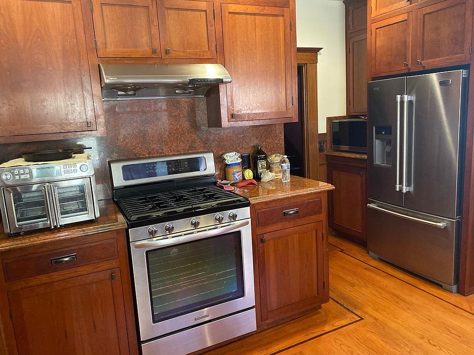 1st image of 3012 G St #1