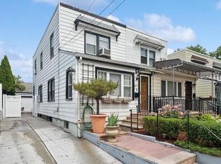 3211 204th St, Bayside, NY 11361