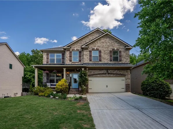 5655 Hedge Brook Dr, Cumming, GA 30028