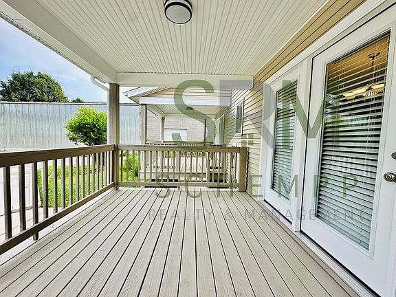 2nd image of 102 Weist Pl #108
