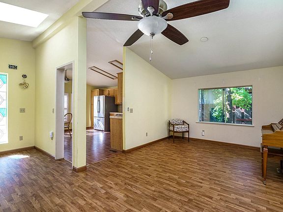 5th image of 12660-28 Red Chestnut Ln
