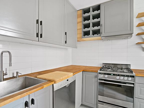 5th image of 1270 5th Ave APT 4G