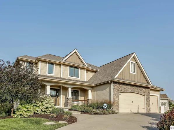 1730 S 220th Ave, Elkhorn, NE 68022