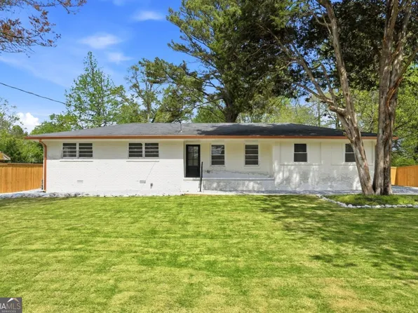 5542 Joeclay Dr, Stone Mountain, GA 30088