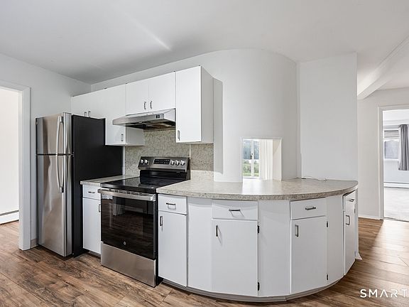 4th image of 264 Lyman Road #1-1