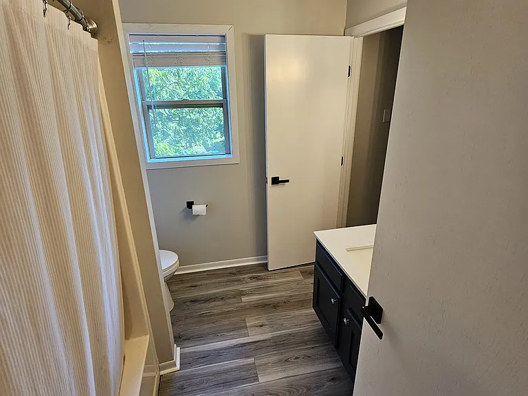 612 4th St N #14 — Photo 16