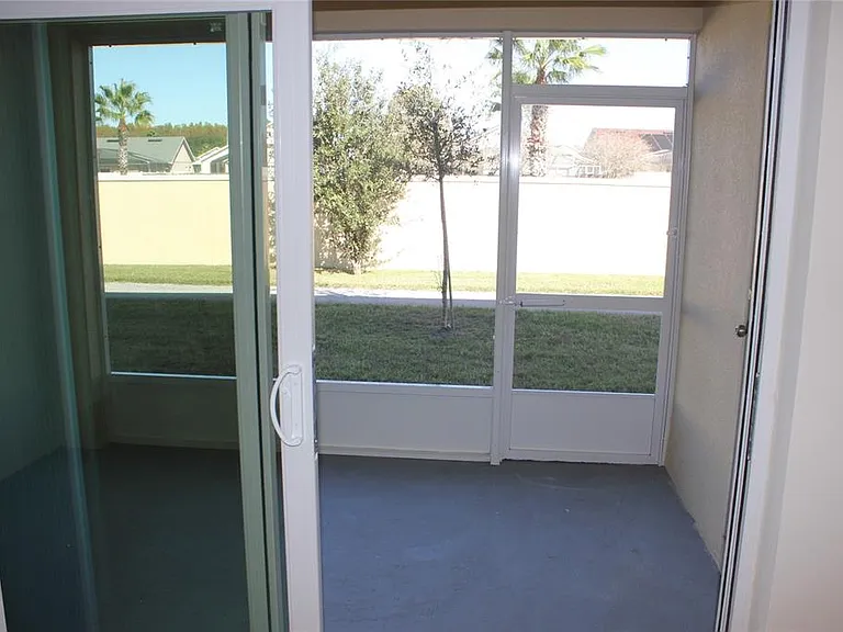 4723 Coral Castle Dr — Photo 35