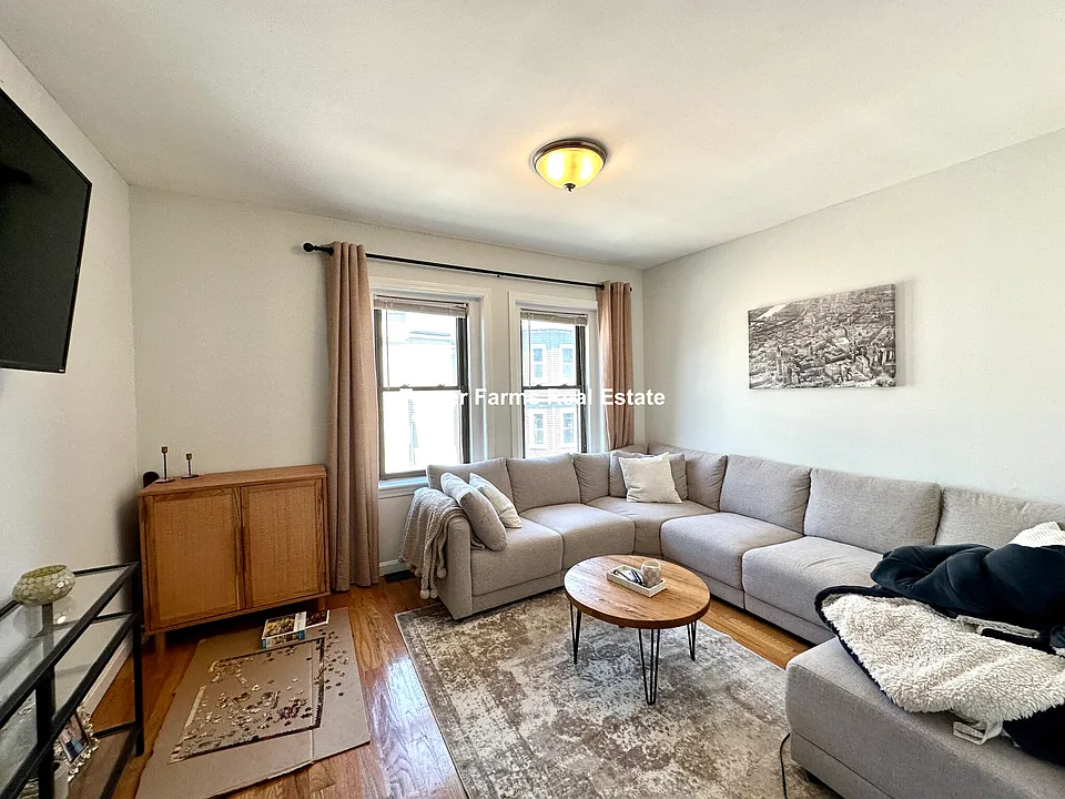914 Dorchester Ave #2R