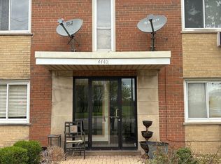 4440 W 111th St APT 16, Oak Lawn, IL 60453