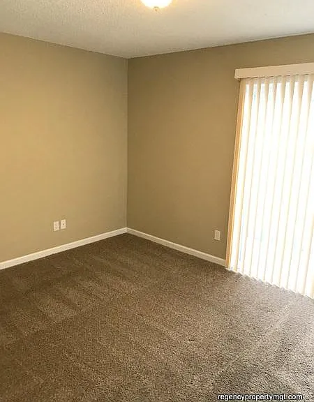 19212 SE River Rd #4 — Photo 7