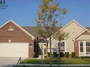 40677 Lenox Park, Novi, MI 48377