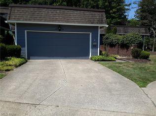 19312 Ivywood Trl, Strongsville, OH 44149 | Zillow