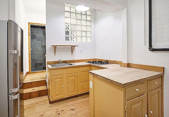 3rd image of 428 E 9th St Floor 2