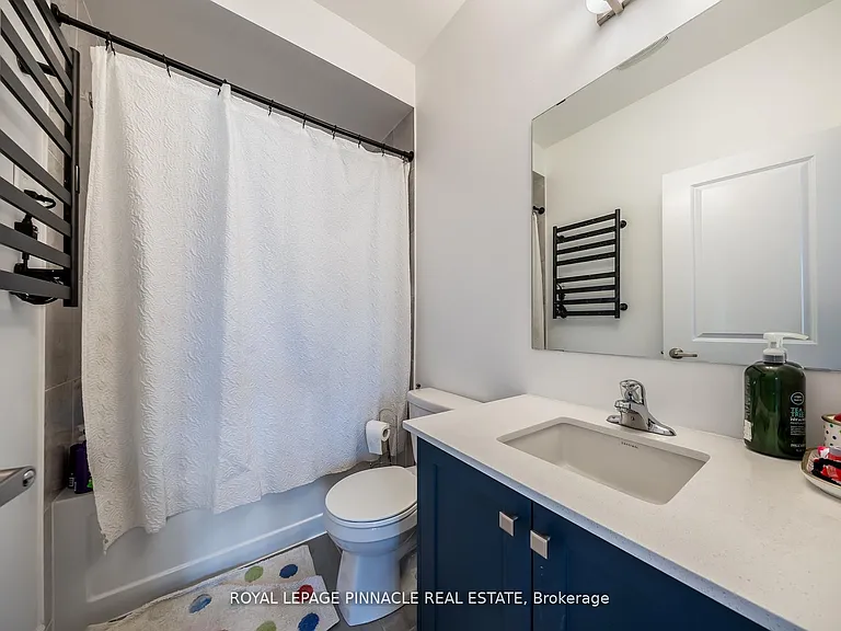 1504 Yellow Rose Cir #UPPER — Photo 38
