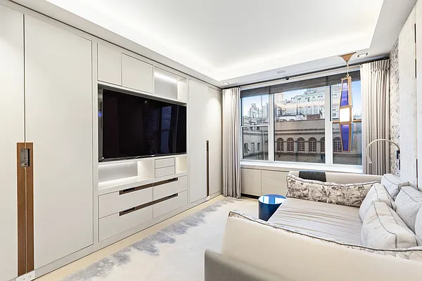 Sold by Compass | media 30