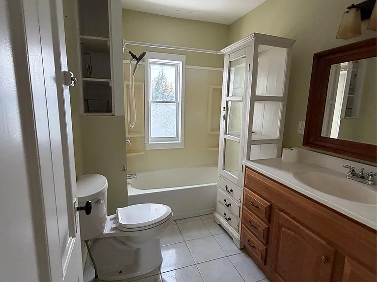 184 Highland Ave — Photo 26