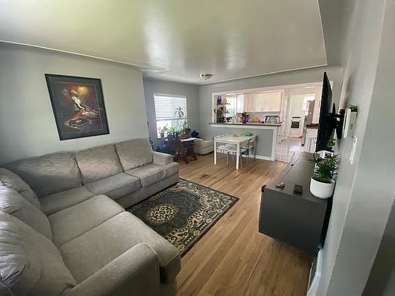 2nd image of 525 Winona Ct