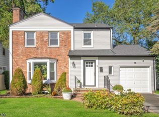 18 Tower Dr, Springfield, NJ 07081