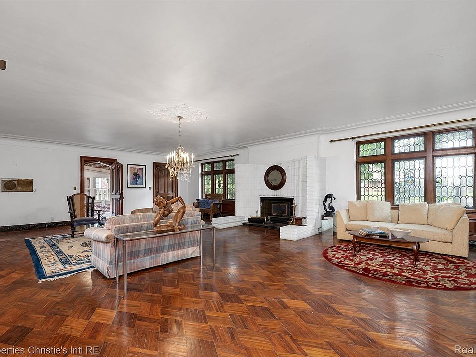 7th image of this home