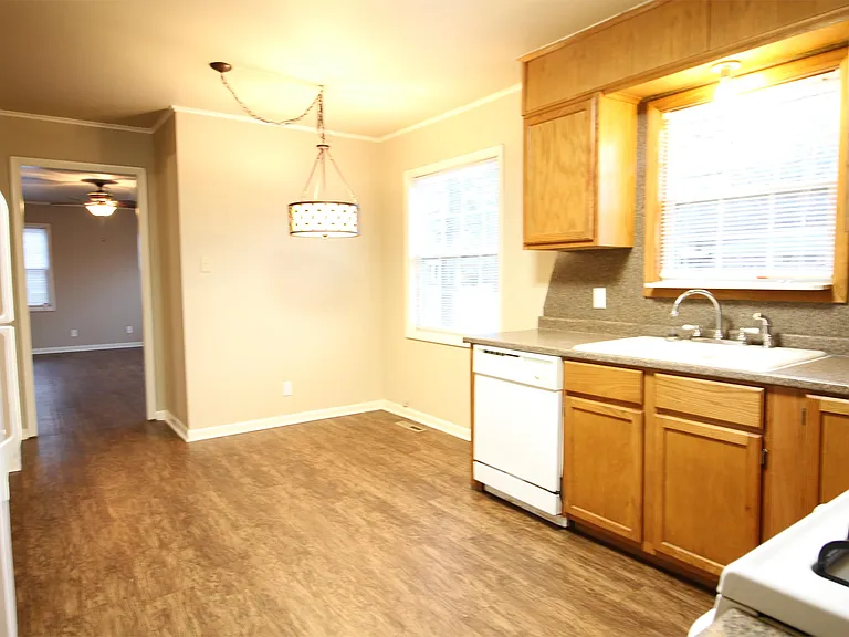 4719 Kinkead Ave — Photo 10