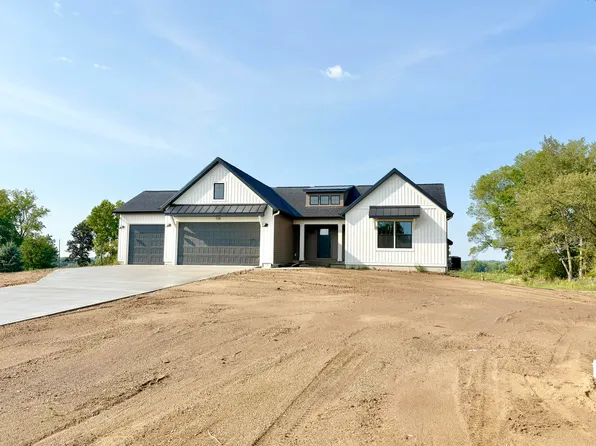 739 Goldenfield Dr, Byron Center, MI 49315