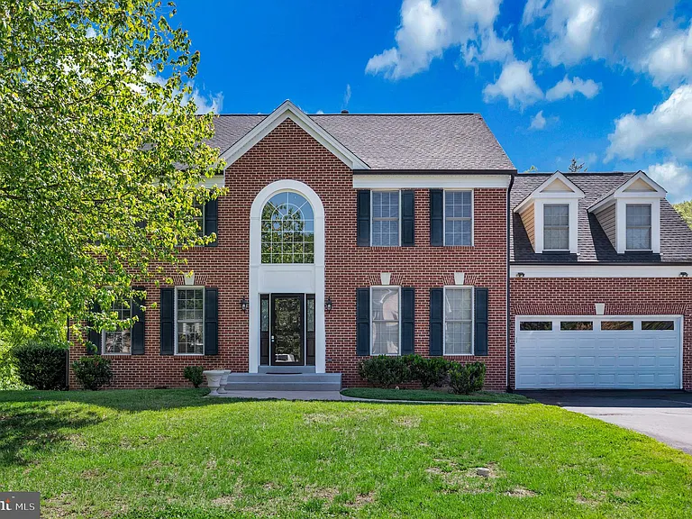 16005 Kings Mountain Rd — Photo 7