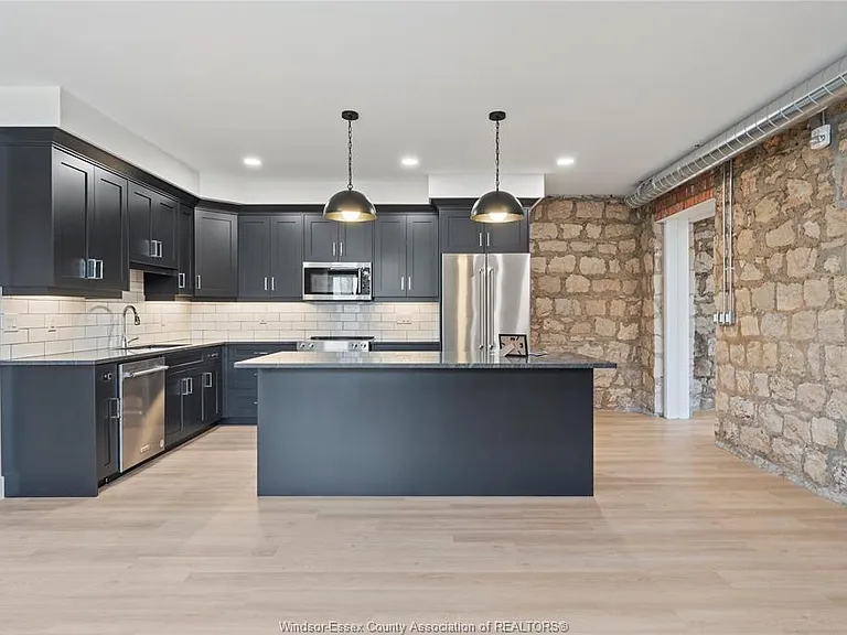 247 Brock St #101 — Photo 28