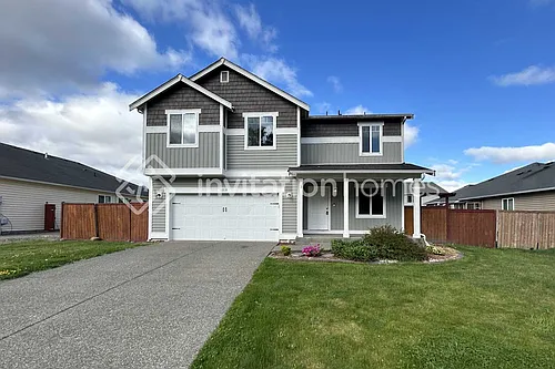 1319 Daffodil Ave NE Photo 1