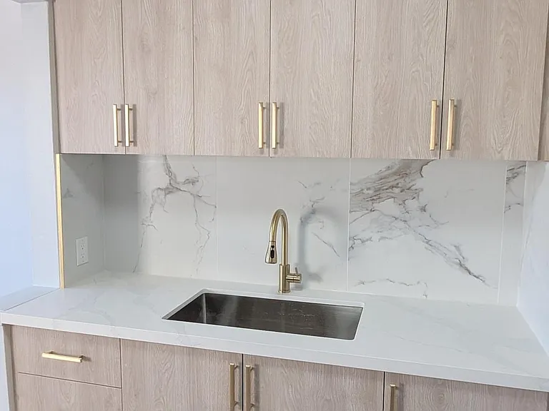296 Saguenay Ave #11 — Photo 4
