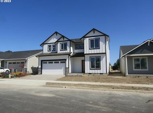 758 E Wilson St, Carlton, OR 97111