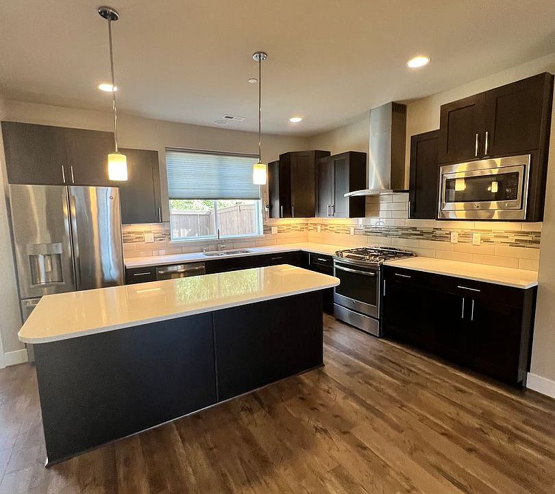 1st image of 20702 93rd Pl S Unit 2