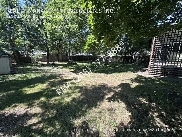2111 N 21st St — Photo 28