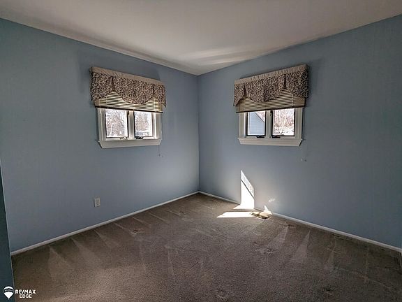 4th image of 1464 Lasalle Ave